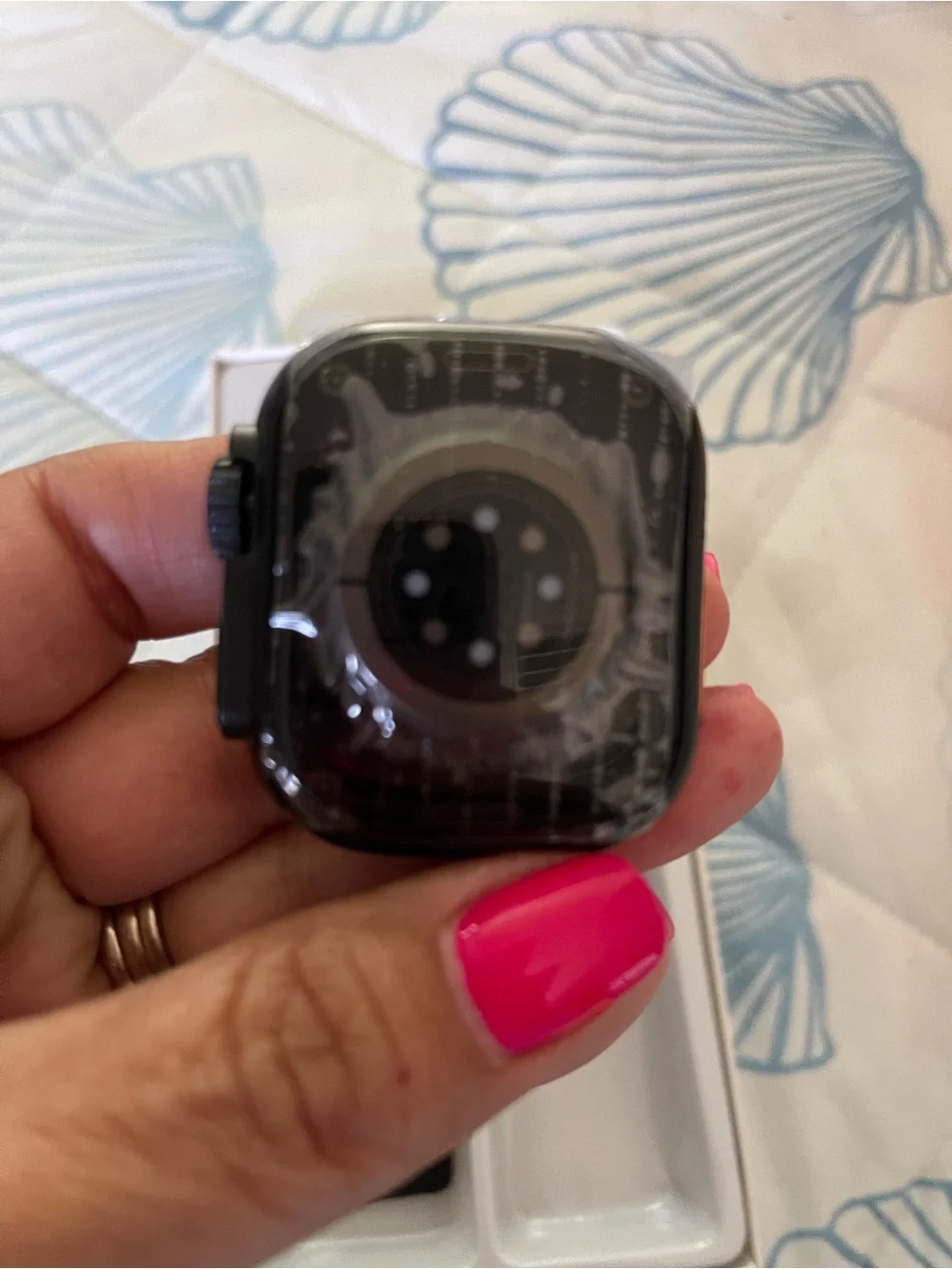Black Smartwatch with Ribbed Silicone Band - NEW